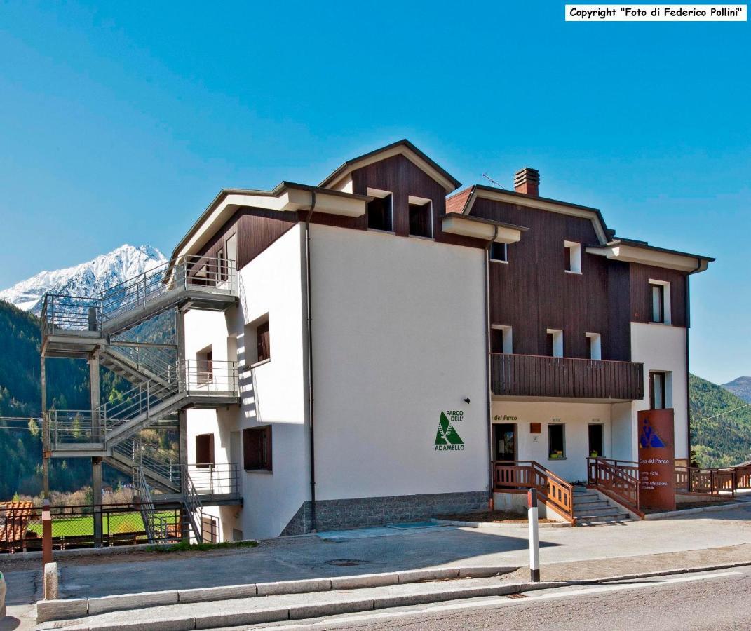 Casa Del Parco Dell'Adamello Di Vezza D'Oglio Hostel Eksteriør bilde