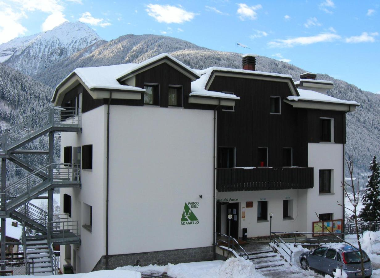 Casa Del Parco Dell'Adamello Di Vezza D'Oglio Hostel Eksteriør bilde